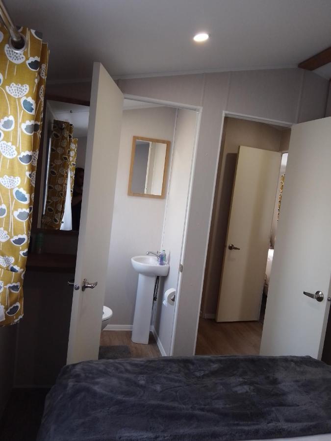 3 Bed ,Sleeps 8 Caravan California Cliffs Holiday Park Scratby Eksteriør billede