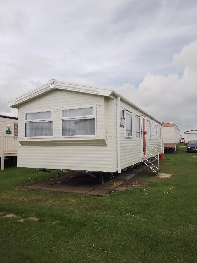 3 Bed ,Sleeps 8 Caravan California Cliffs Holiday Park Scratby Eksteriør billede